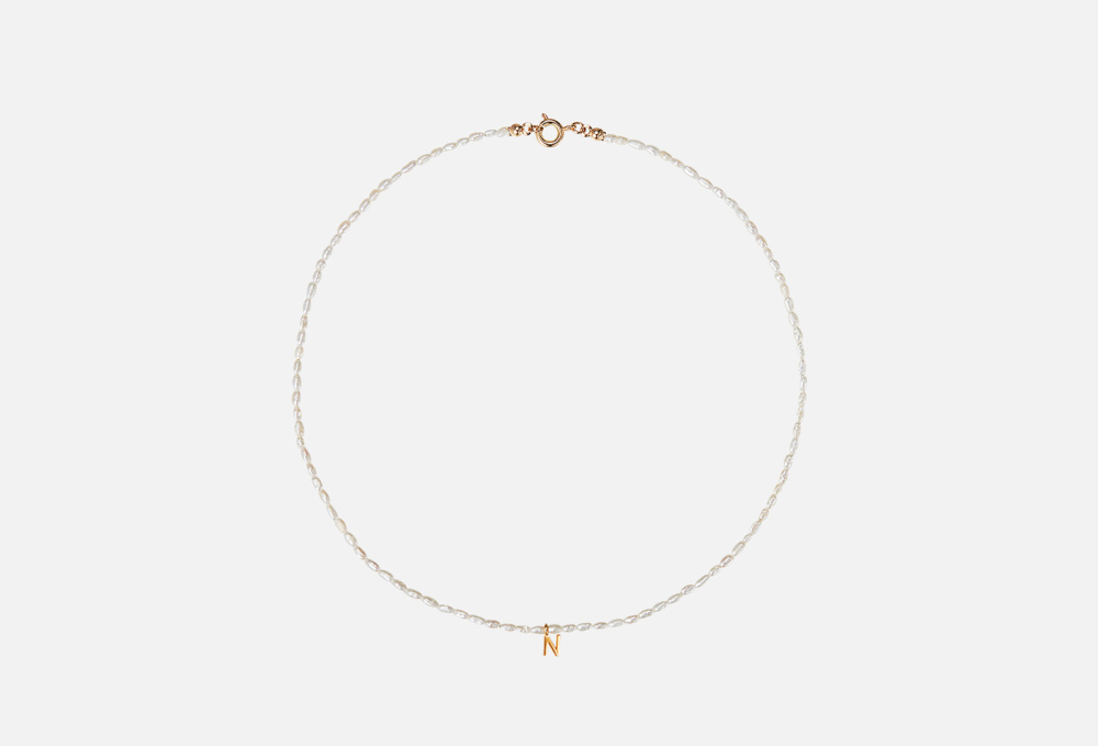 Жемчужное ожерелье RINGSTONE Pearl Necklace With A Gilded Letter N 1 шт