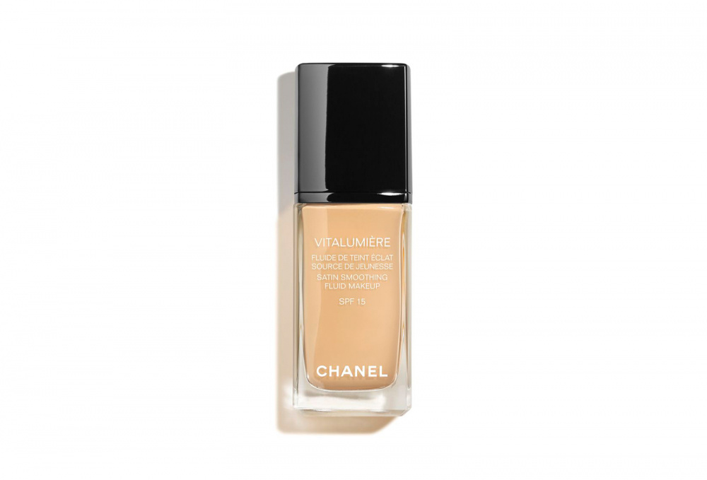 фото Тональный флюид для сияния кожи spf 15 chanel