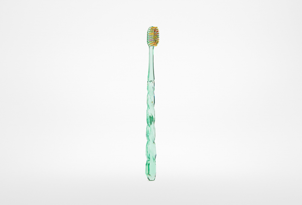 Зубная щетка MONTCAROTTE Renoir Brush Green Toothbrush 1 шт