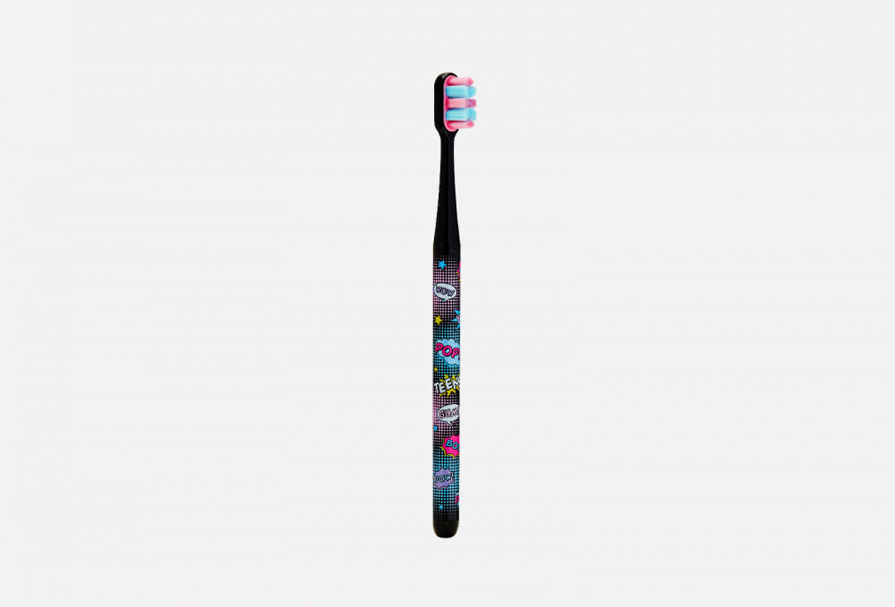 Зубная щётка MONTCAROTTE Black Toothbrush 1 шт